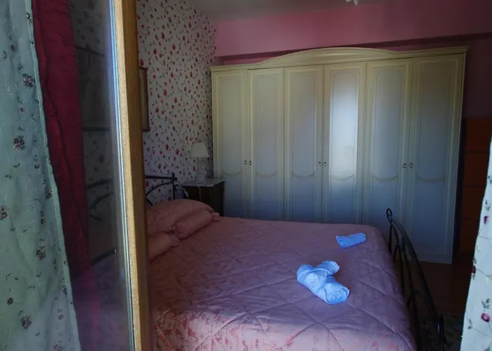 Rosa Bed & Breakfast *